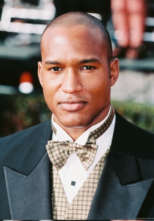 亨利·西蒙斯 Henry Simmons