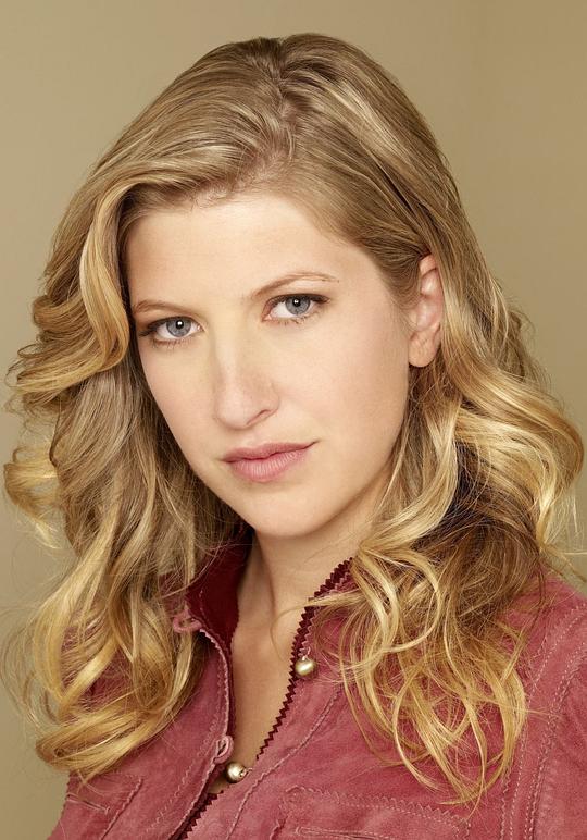 塔拉·萨莫斯 Tara Summers