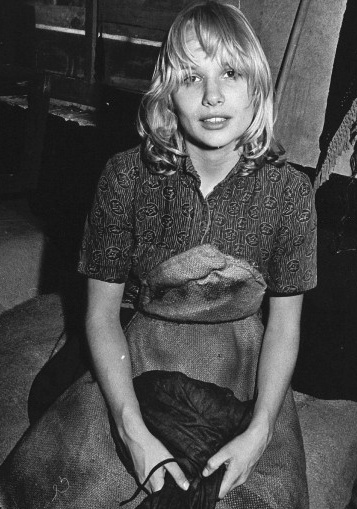 莫妮卡·梵·德·冯 Monique van de Ven