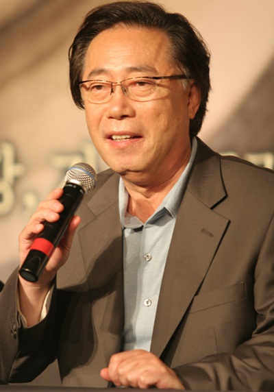边希峰 Hie-bong Byeon