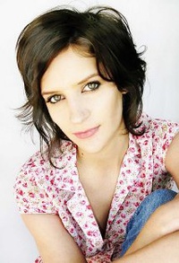 莱阿纳·格利菲斯 Rhiana Griffith