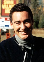 托马斯·伯祖查 Thomas Bezucha