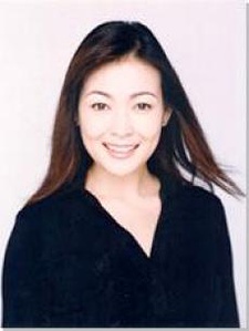 财前直见 Naomi Zaizen