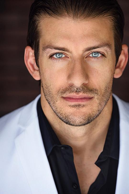 扎卡里·瓦斯克斯 Zachary Vazquez