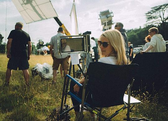 露西·福布斯 Lucy Forbes