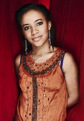 拉丽萨·威尔森 Larissa Wilson