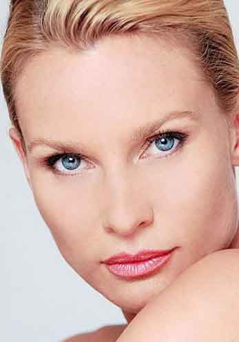 尼科莱特·谢里丹 Nicollette Sheridan