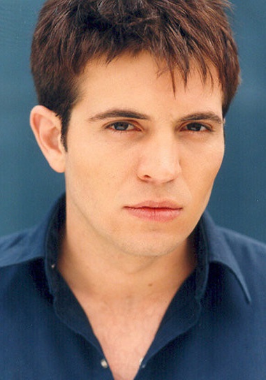 泰格·伦岩 Tygh Runyan