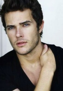 瑞安·杜姆 Ryan Doom