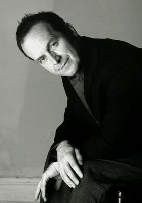 丹尼斯·欧哈拉 Denis O'Hare