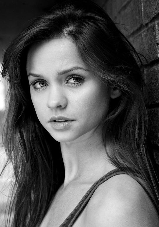 希安纳德·格雷戈里 Sianad Gregory