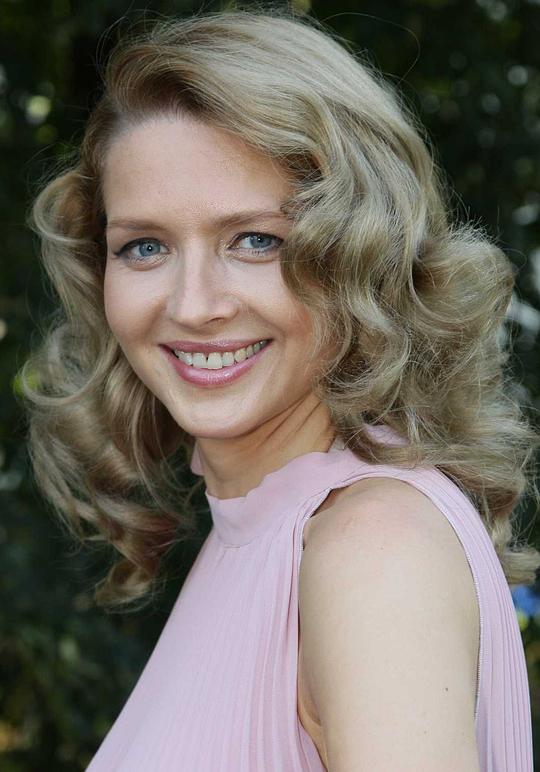 乌尔苏拉·加拉波娃斯卡 Urszula Grabowska