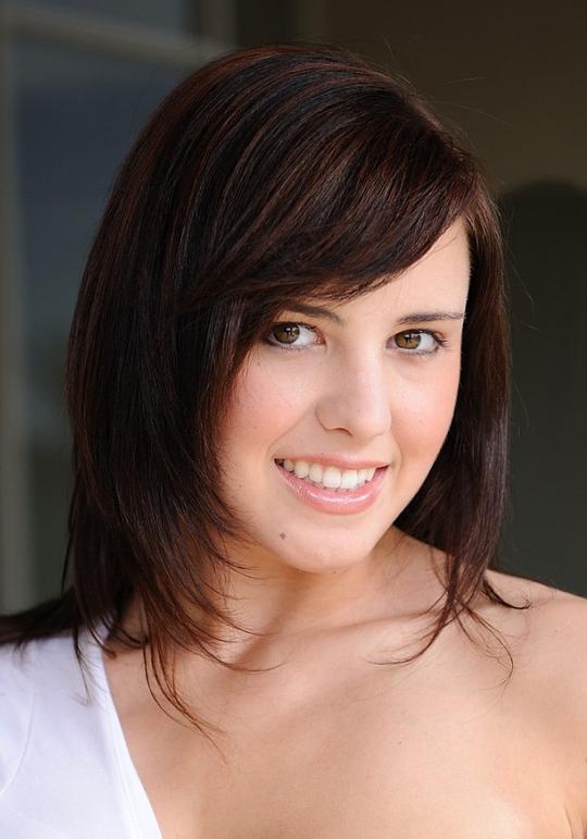 布露克·莉·亚当斯 Brooke Lee Adams