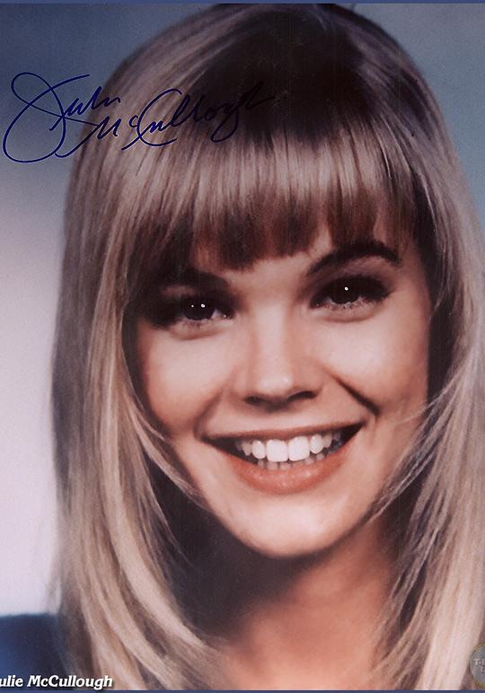 朱丽·麦库拉芙 Julie McCullough