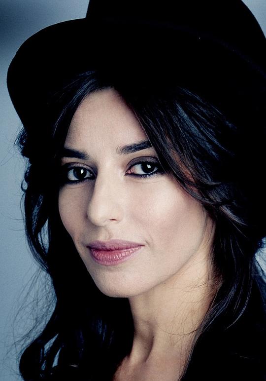 萨布丽娜·因帕恰托雷 Sabrina Impacciatore