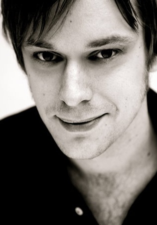 芬莱·罗伯特森 Finlay Robertson