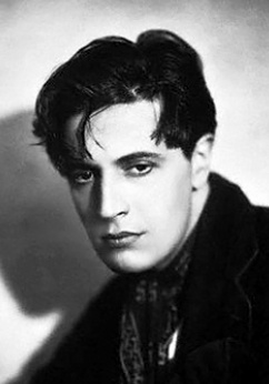 艾弗·诺韦洛 Ivor Novello