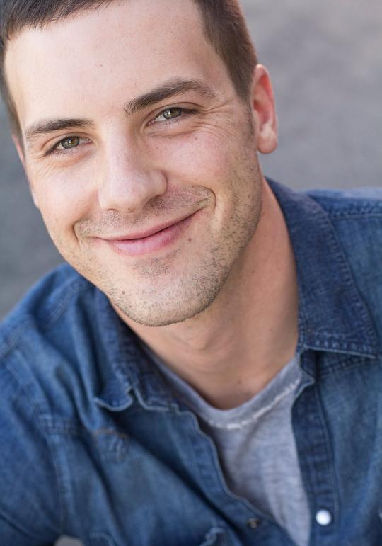 蒂尔基·琼斯 Tilky Jones