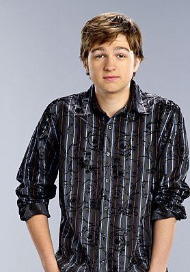 安加斯·T·琼斯 Angus T. Jones