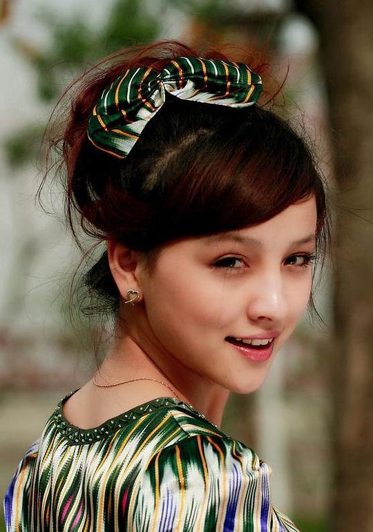 巴哈古丽 Bahargul