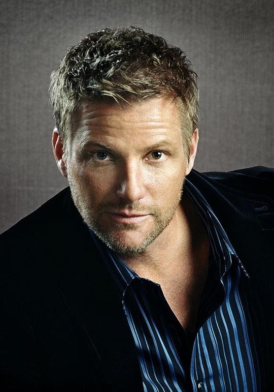 道格·萨文特 Doug Savant