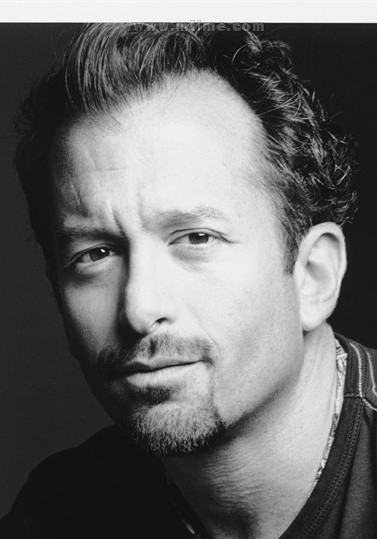 安德鲁·亚雷茨基 Andrew Jarecki