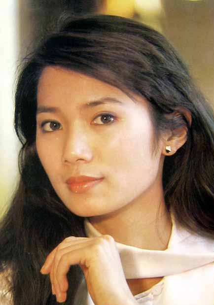 李芸 Yun Li