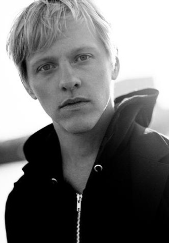 托尔·林德哈特 Thure Lindhardt