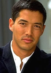 王盛德 Russell Wong