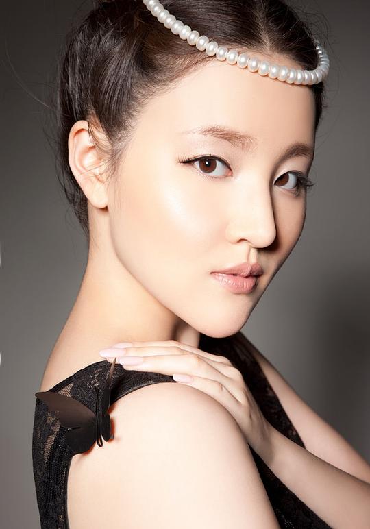 刘筱筱 Xiaoxiao Liu