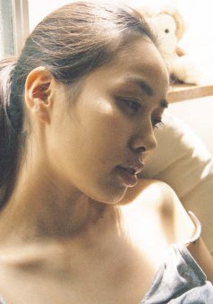 片山瞳 Hitomi Katayama