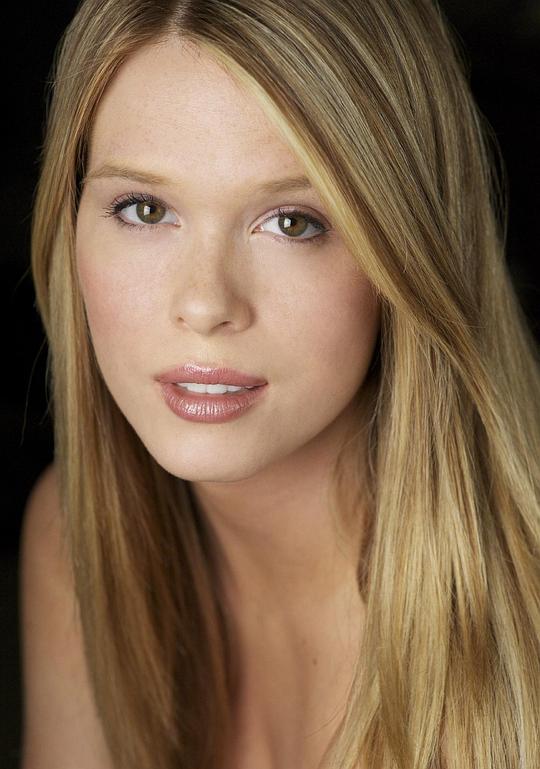 莱亚·雷内·库德摩尔 Leah Renee Cudmore