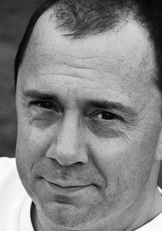 罗伯·贾维斯 Rob Jarvis