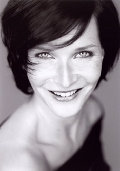 玛雅·哈克福特 Maya Hakvoort