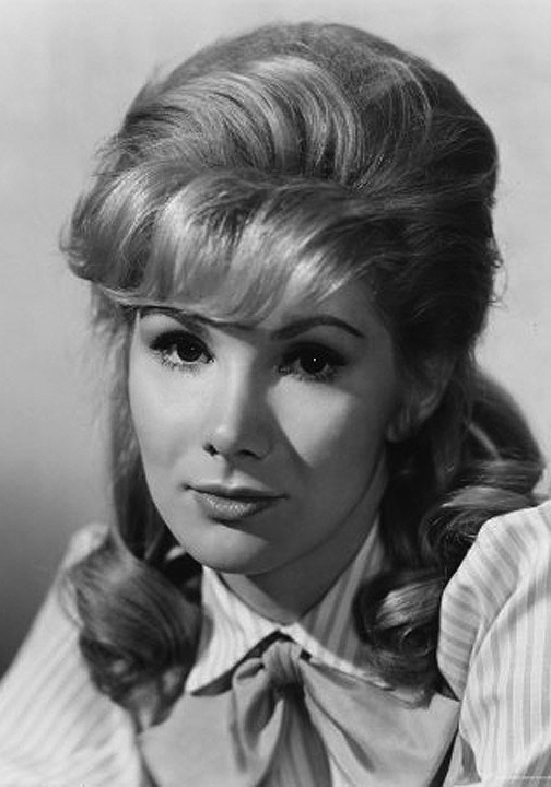 苏珊·汉姆谢 Susan Hampshire