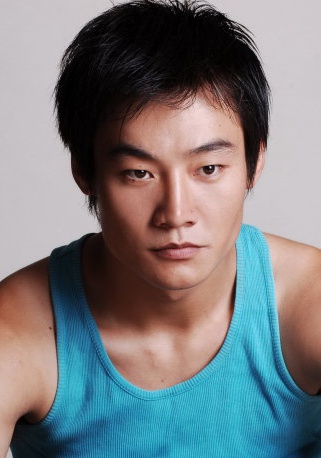 乔鹏樾 Pengyue Qiao