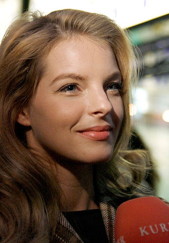伊冯娜·卡特菲德 Yvonne Catterfeld