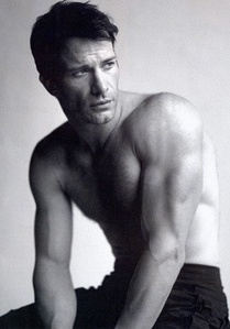 格雷戈瑞艾伦葛保艾 Gregory Allen Gabroy