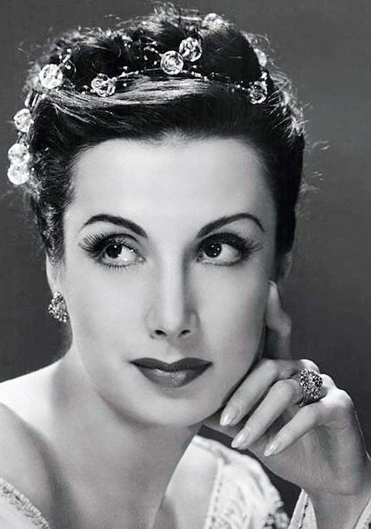 塔玛拉·淘玛诺娃 Tamara Toumanova