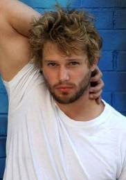 柯瑞·詹姆斯 Kerry James