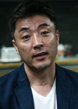 朴勍趨 Gyeong-Chu Park