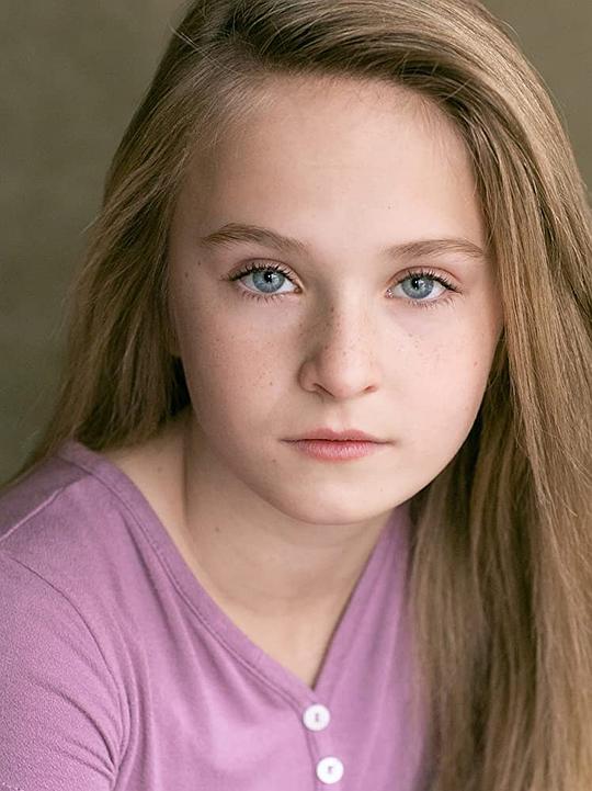 奥布丽·扬 Aubree Young