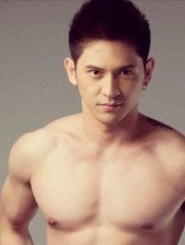 阿伦·维莱纳 Ahron Villena