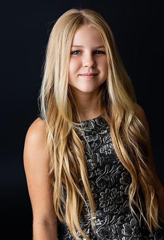 贝莉·塞恩 Bailey Thain