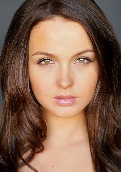 卡米拉·卢丁顿 Camilla Luddington