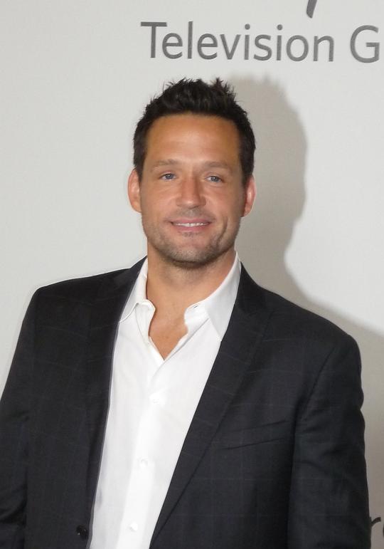 乔什·霍普金斯 Josh Hopkins