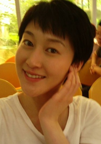 冯凇凇 Songsong Feng