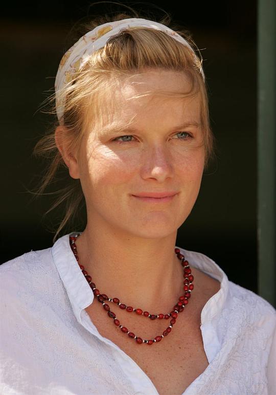 杰西卡·海恩斯 Jessica Haines