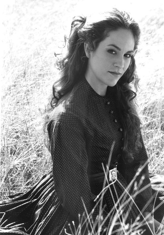 安娜贝丝·吉什 Annabeth Gish