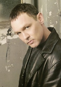 道格·休切逊 Doug Hutchison